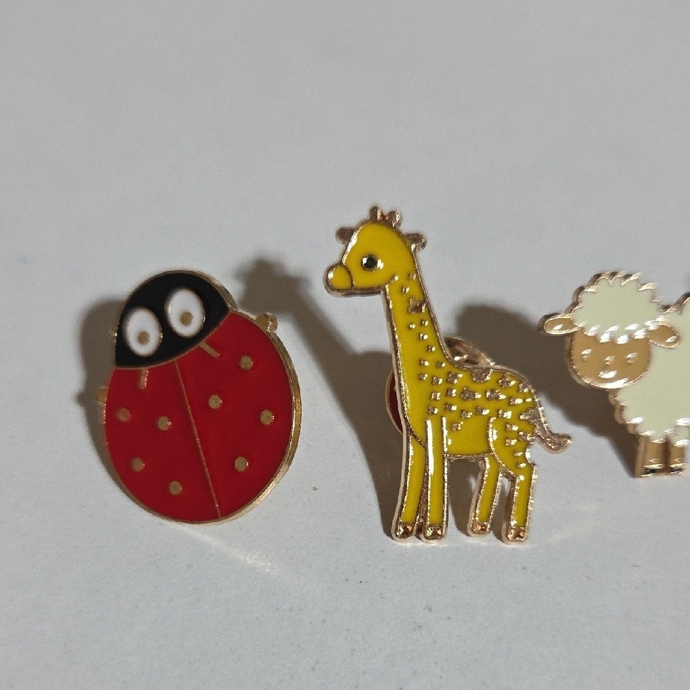 Animal Enamel Pin Collection - Picture 2 of 6